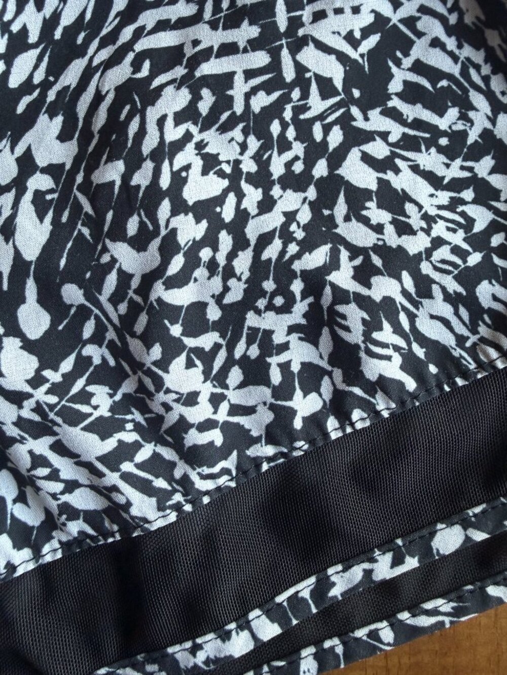 Athleta Printed Mesh Racer Run Shorts - Picture 5 of 12